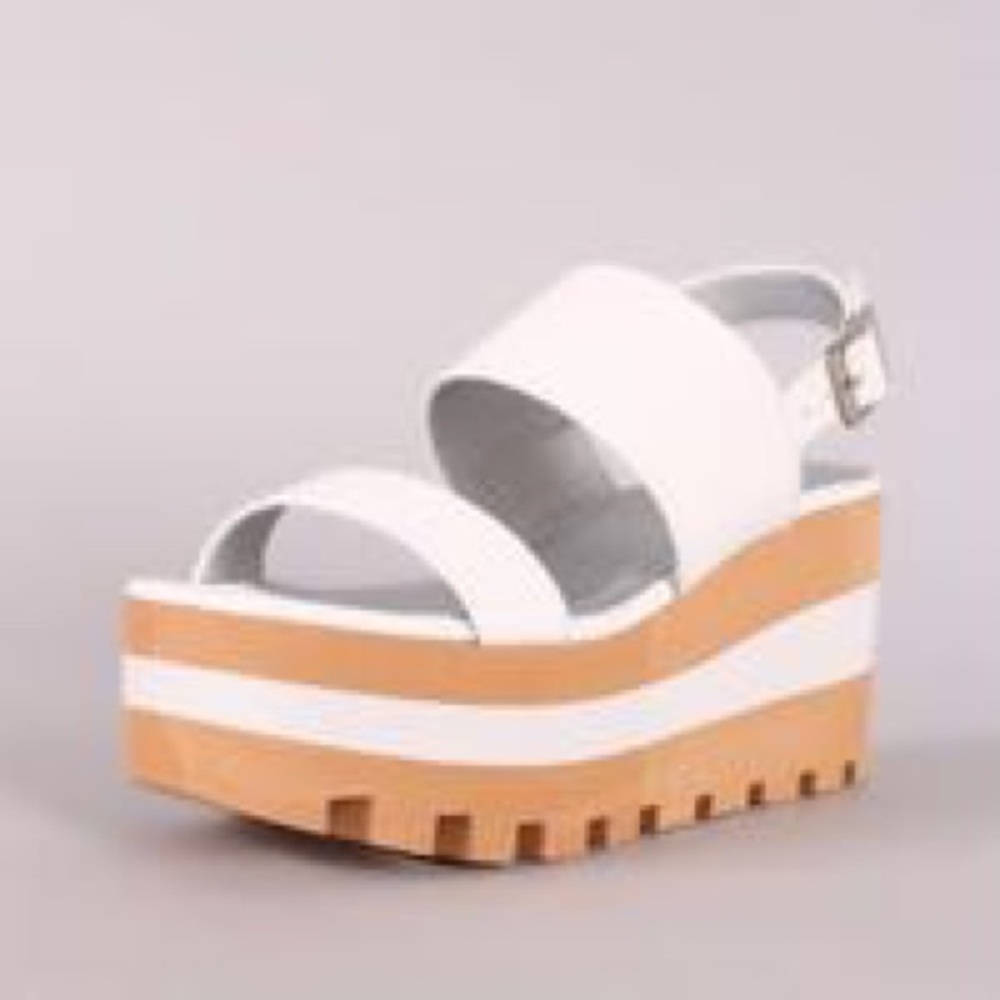 White platforms - Picture 2 of 3